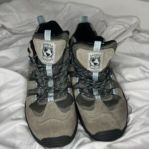 Rugged Exposure Pacific Hiker Boots 🥾 Women’s Size 10